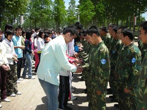 点击这里用新窗口浏览图片